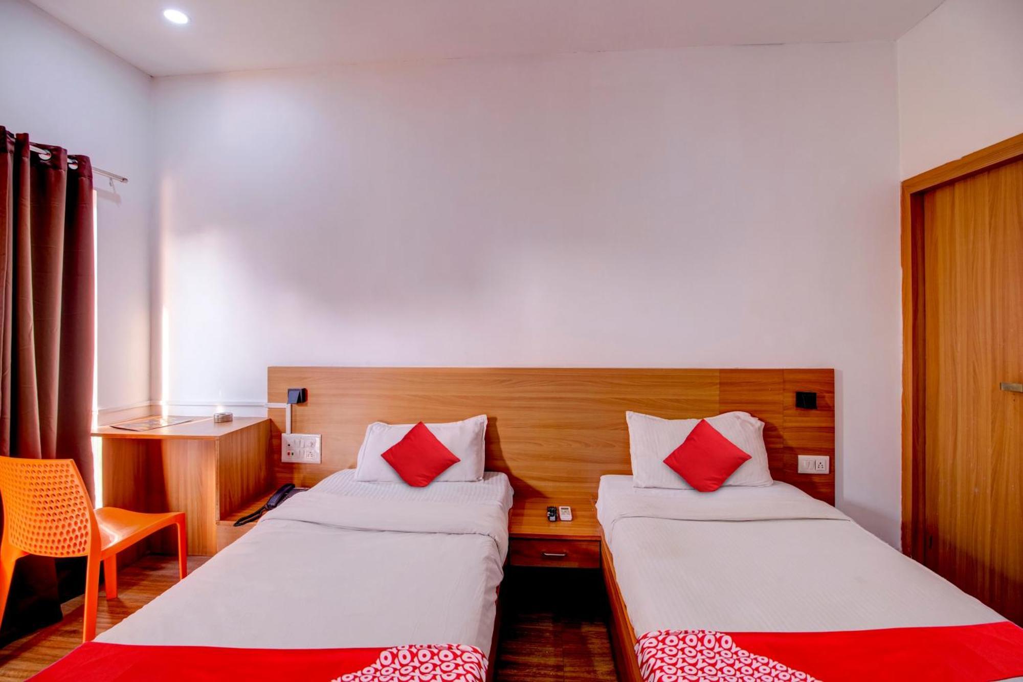 Hotel O Hill View Residency Near Aca Stadium Гувахати Екстериор снимка